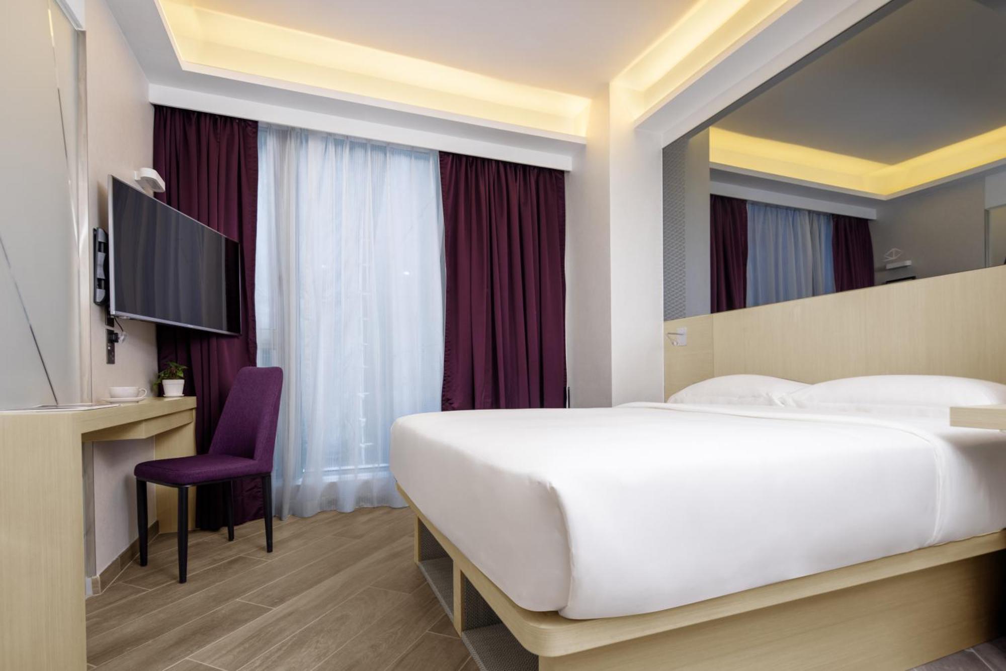 Starphire Hotel Hong Kong Exterior photo